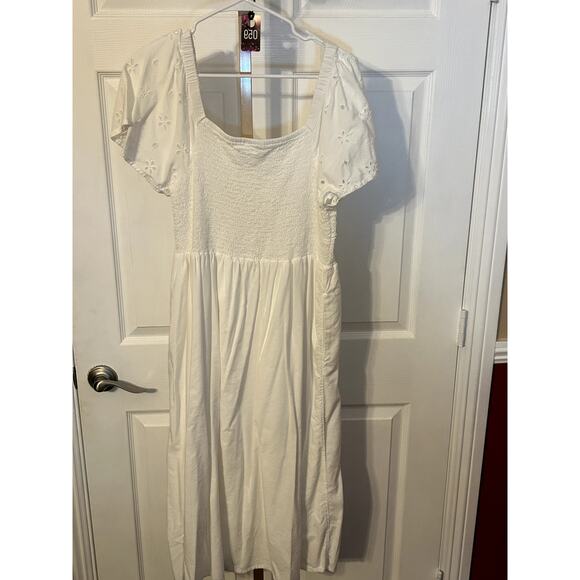 Beachlunchlounge White Smocked Eyelet Sleeve Midi Dress Large - Picture 4 of 6